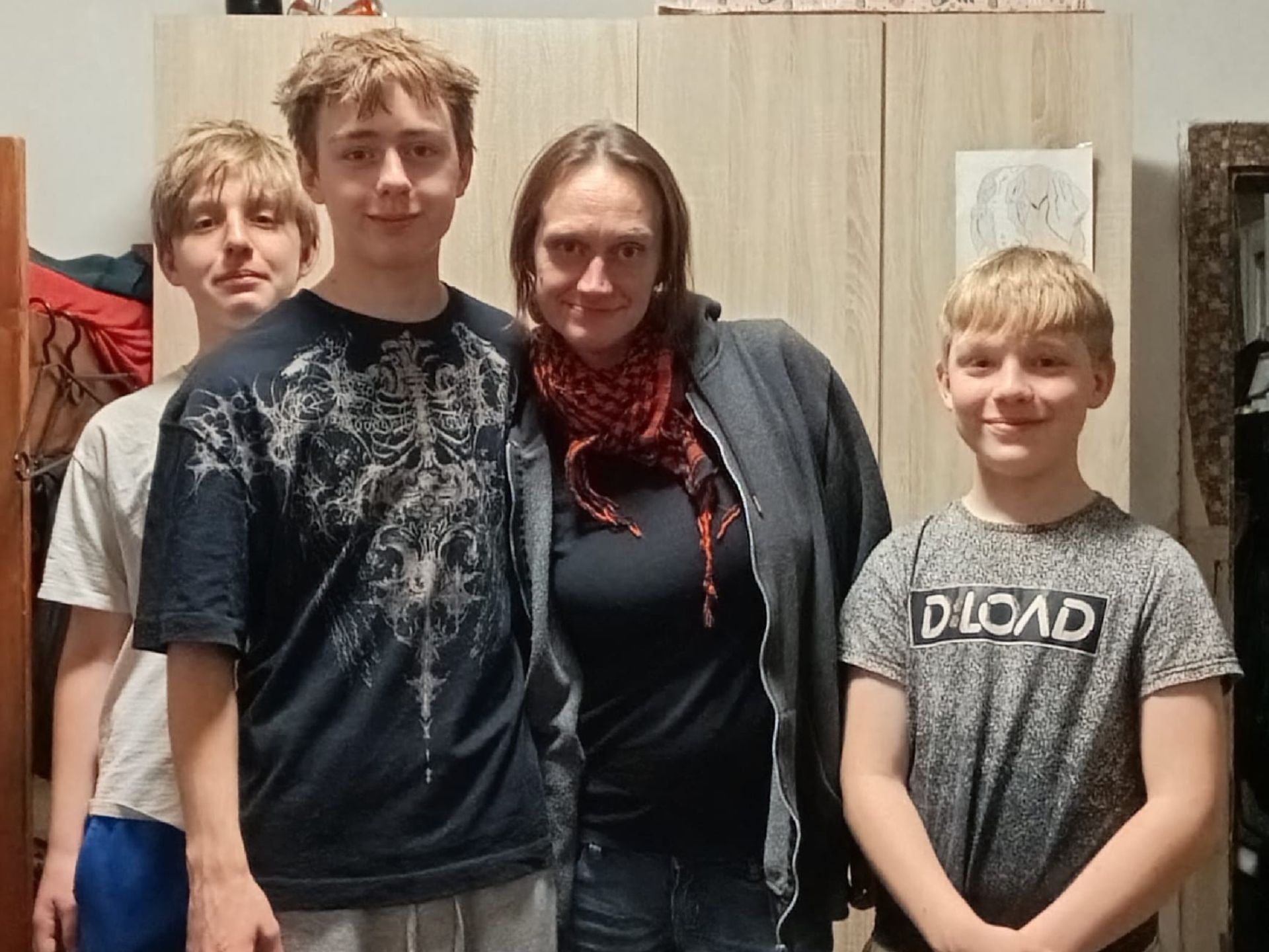 Zastavme plíseň a vraťme třem klukům zdravý domov